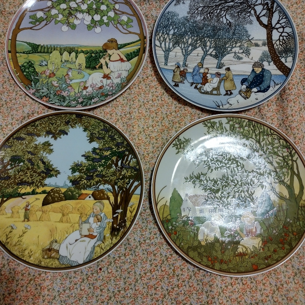 🔥 RareVilleroy and Boch Vintage 4 pc.Plate Set